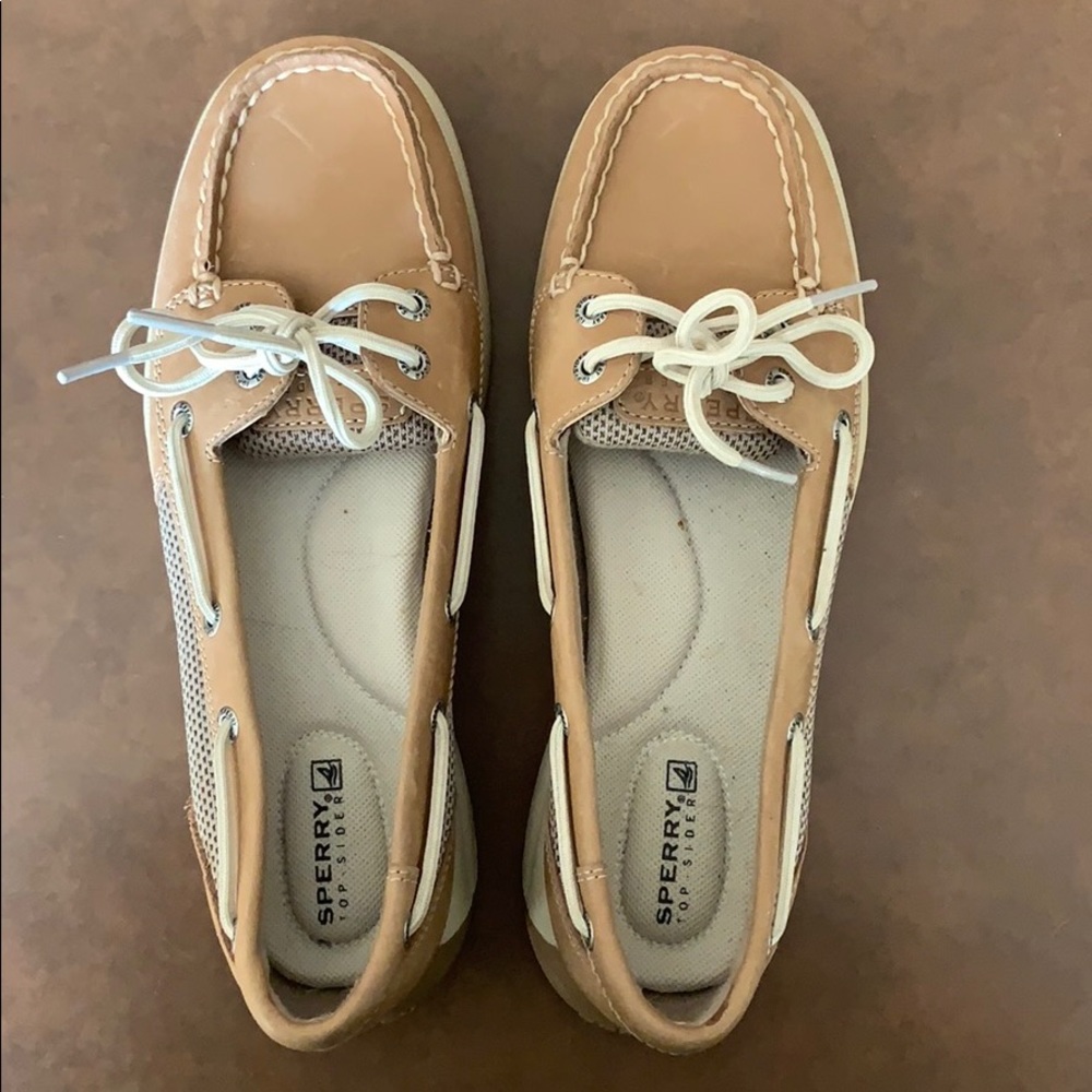 Women’s Sperry shoes